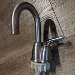 Insinkerator Faucet HOT silver/SS