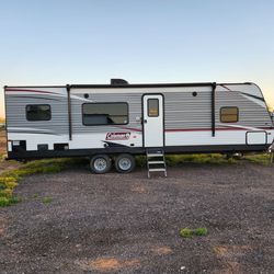 2019 Coleman 30ft spacious livable trailer w slide delivered!