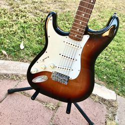 Left Handed Strat Style Electric Guitar