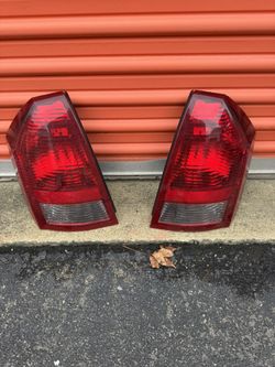 Chrysler 300c 05-07 Tail Lights 