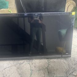 58’ Hisense Roku TV