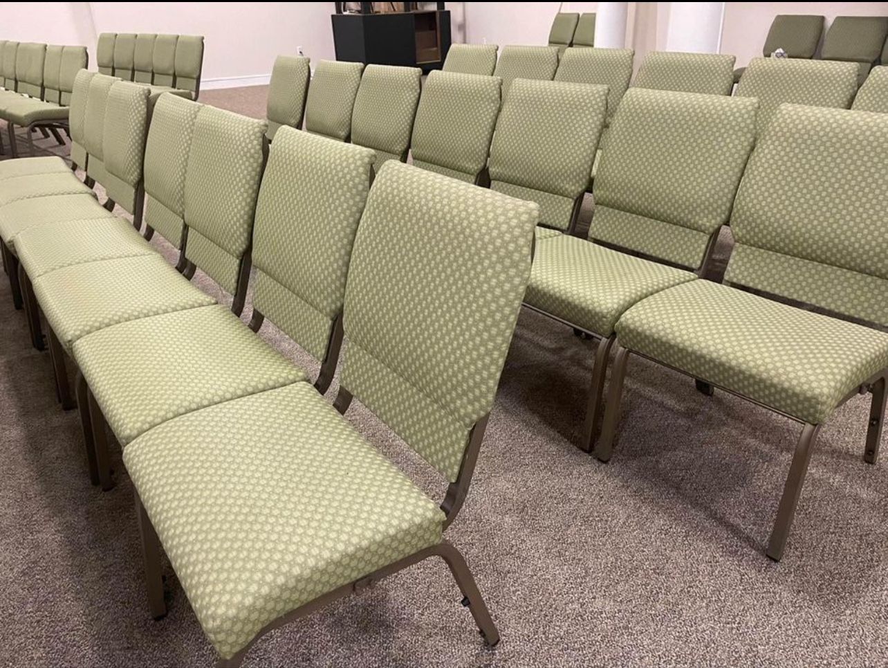 Chairs- Deluxe (good for church, conference room, office, etc)