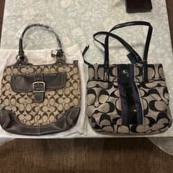 Woman’s Coach purse (set) 