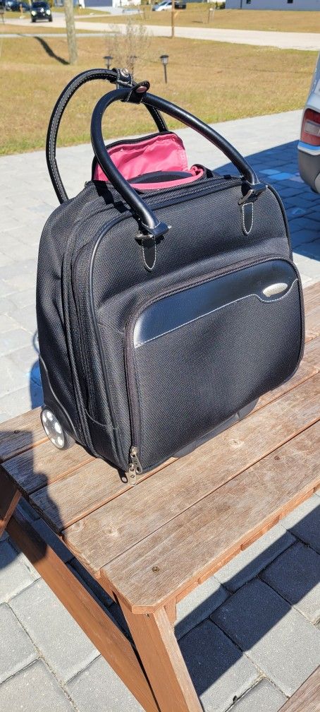 Small Carryon
