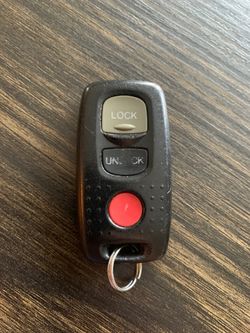 REMOTE CONTROL UNIVERSAL FOR CAR OR TRUCK !!!! MAKE OFFER !!!!