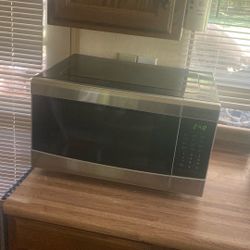 Frigidaire Microwave Oven 