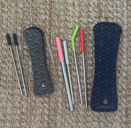 New Manna Reusable Straw Set with Cases