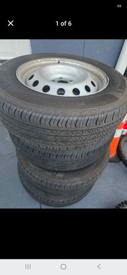Tires 225/65/r17 take off