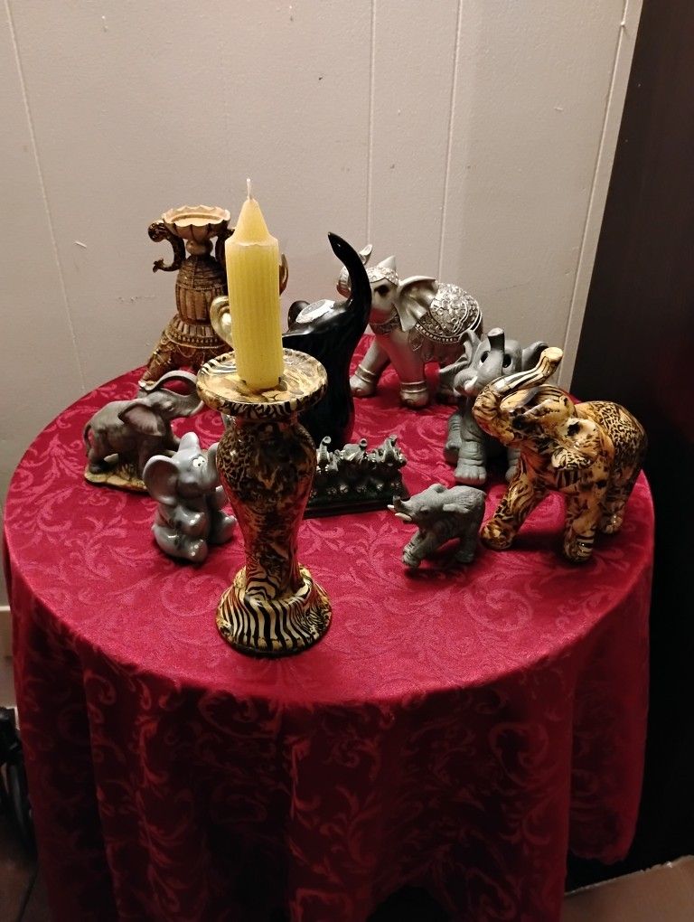 Beautiful Bundle Of Elephants Selling Everything For $40 Price Is Firm Located In Reedley