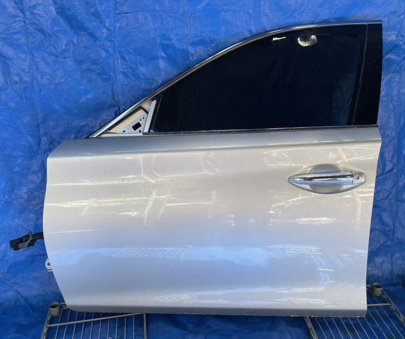14-20 INFINITI Q50 FRONT LEFT DRIVER SIDE DOOR ASSEMBLY SILVER K23 