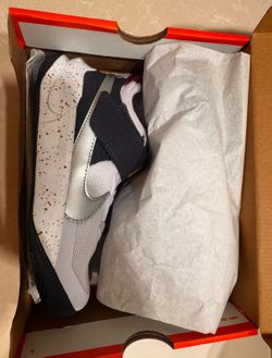 New Nike Team Hustle shoes