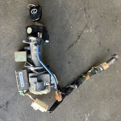 Lexus IS ignition switch with key