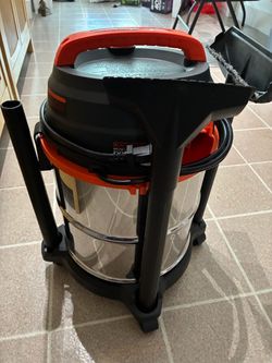 BLACK+DECKER Wet/Dry Shop Vacuum