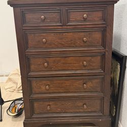 Beautiful Dresser Looking For New Home. 