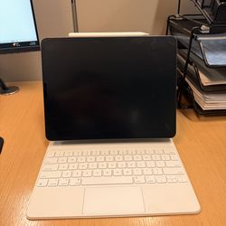 Apple iPad Pro 12.9 (4th Gen) WiFi + Cellular UNLOCKED + Magic Keyboard + Pencil