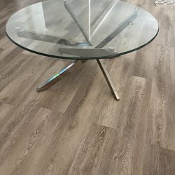 Round Table