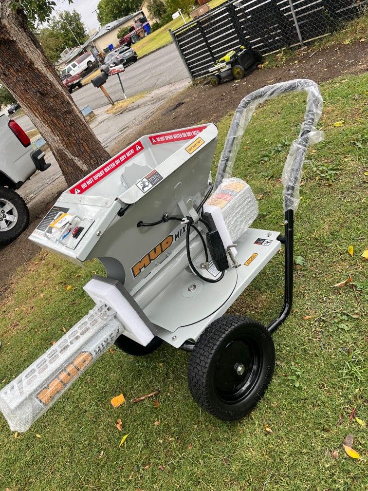 MUDMIXER
Heavy Duty Portable Continuous Concrete Mixer Evolution