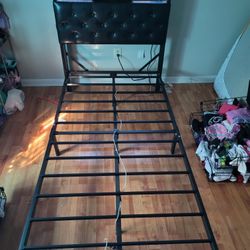 Two Twin Beds For Sale 