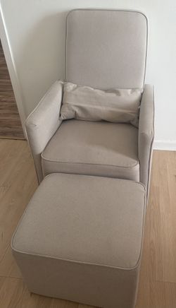 Rocking Chair With Ottoma