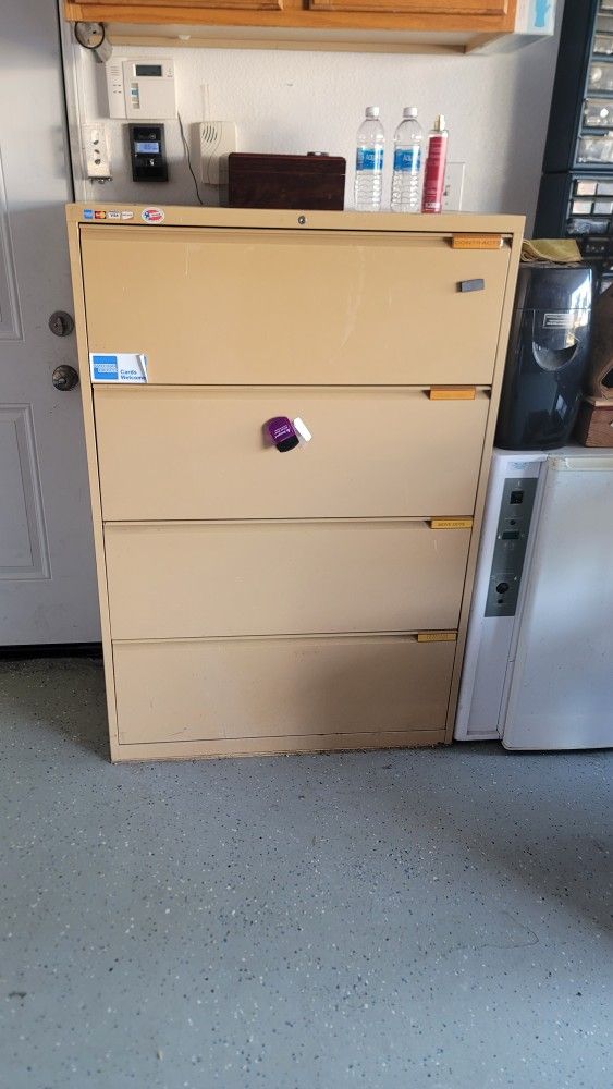 5 Drawer File Cabinet