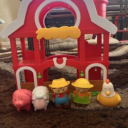 Kid Connection Farm House Play Set with Animals - Lights Up with Sound