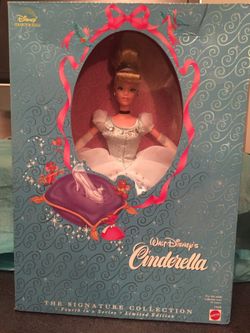 Walt Disney Cinderella The Signature Collection