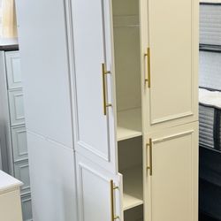 New: Elegant Wardrobe Cabinet With Shelves
