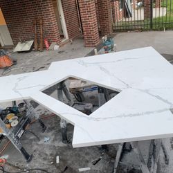 Quartz 3cm Calacatta Venus $59.99 Sqft Foot Fabrication And Installation Available 