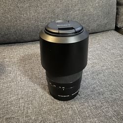 Sony E 55-210mm f/4.5-6.3 OSS Zoom Lens (E-mount)