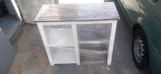 Computer desk