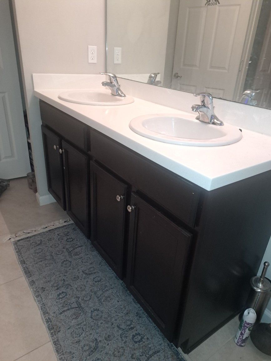 Bathroom vanity and hair product organizer storage with electricity for  Sale in Boynton Beach, FL - OfferUp