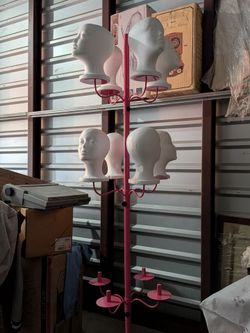 Mannequin head or hat stand