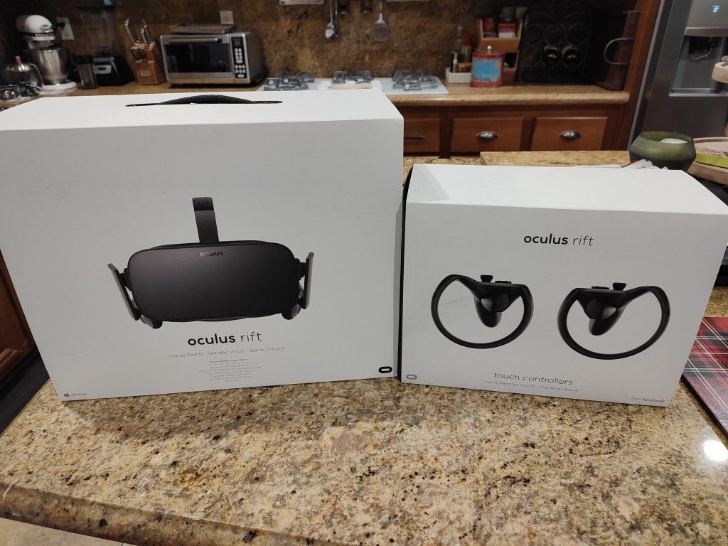 Oculus Rift CV1 With Touch Controls CIB