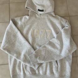 Essentials Fear Of God 1977 Light Oatmeal Hoodie 
