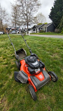 Husqvarna HU 700H Self Propelled Mower