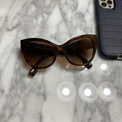 Burberry Shades, Gucci, Nike, Louis Vuitton, Bape, Kenzo, Psycho Bunny, Hugo Boss, Adidas,apple 