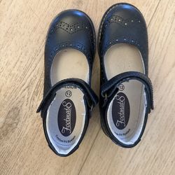 New - Footmates leather Mary Jane Shoes size 12