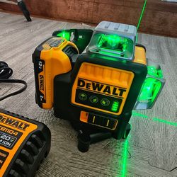 🔥 DeWalt Laser Level (Firm Price)