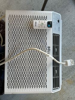 Free Della Window Air Conditioning Unit 12k BTU