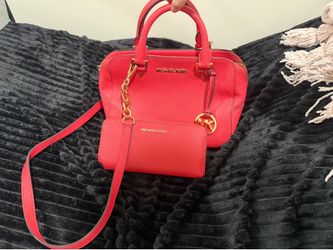 Micheal kors bag and wallet