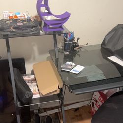 Desk & Rolling Chair Set 