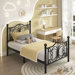 Twin Size Metal Platform Bed Frame/Butterfly Pattern Design Headboard and Footboard