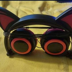 Gamer Girl Headphones Great Shape Read Full Description