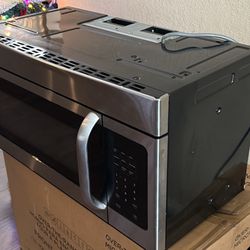 NOT WARKING PROERLY,PARTS  OR TO BE FIXED Microwave over the range.H16”, W30”, Deep16”. 2017 model.