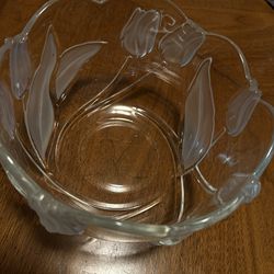 Mikasa Crystal frosted tulip bowl