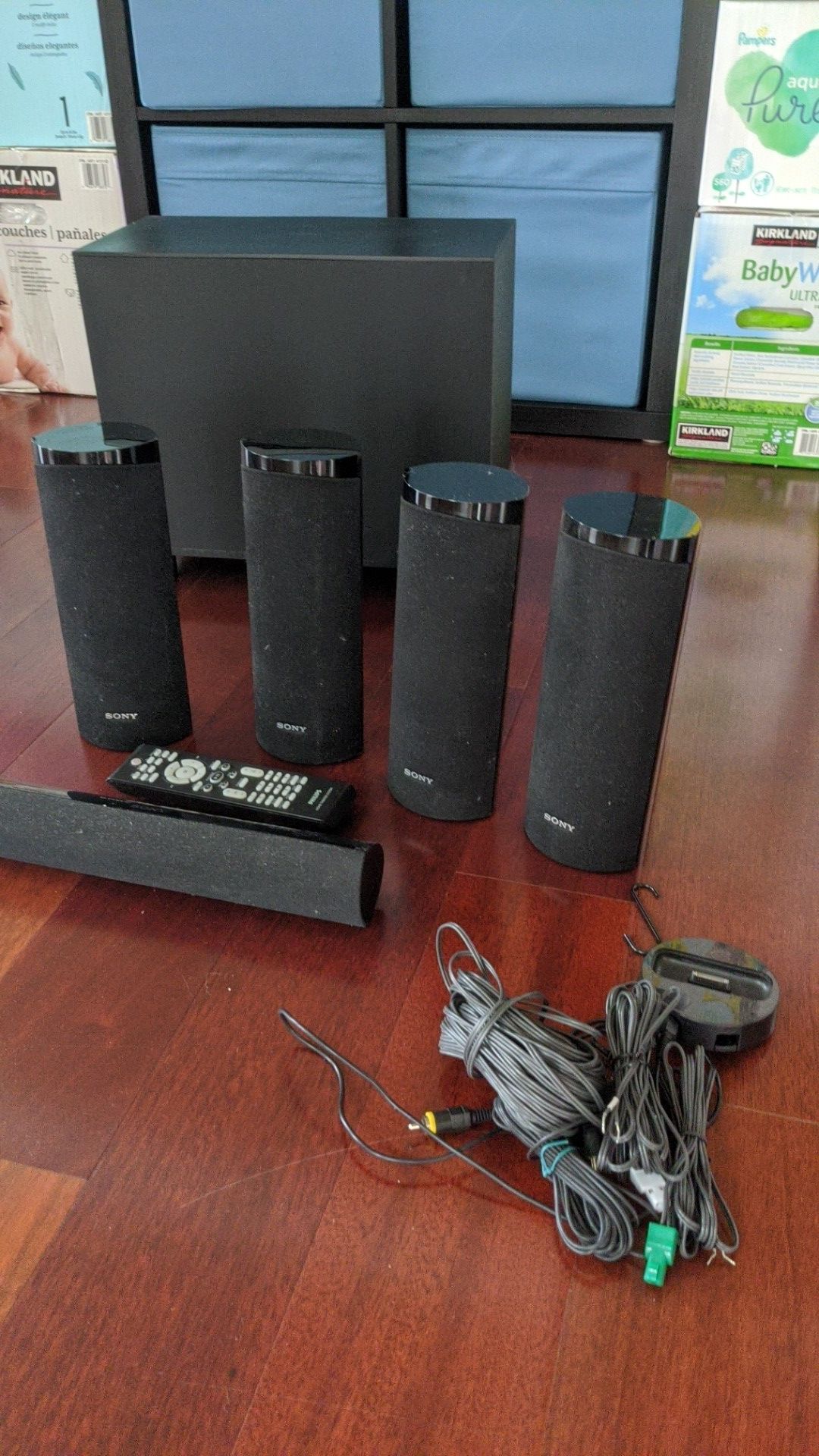 Sony 6 speaker home theater system with Blu-ray player