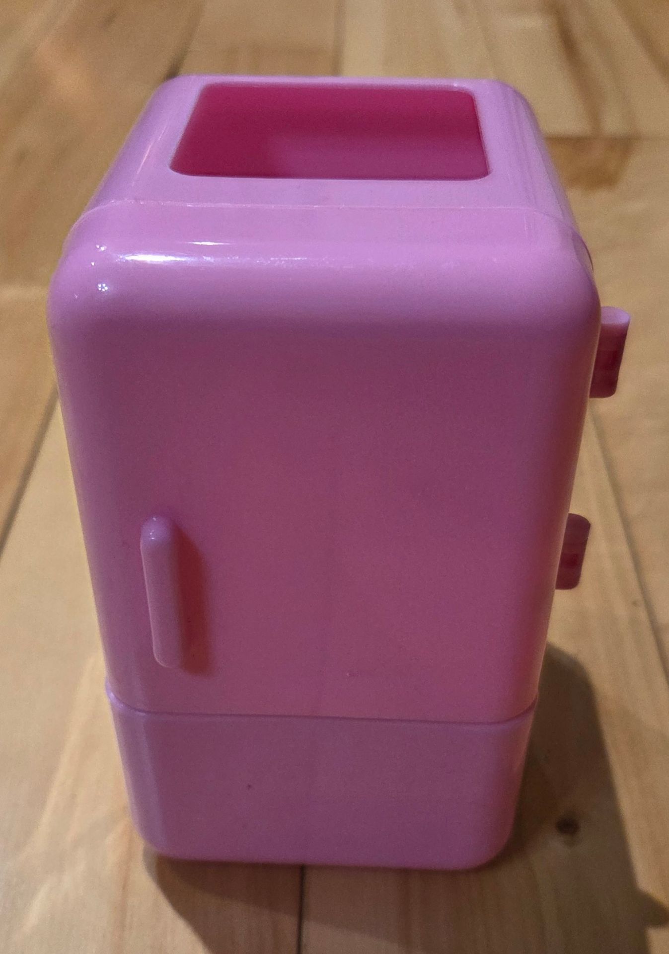 Pink Mini Fridge Pen & Post-It Notes Holder