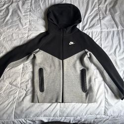 Nike Tech Hoodie