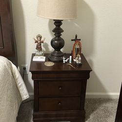 Full Size Bed