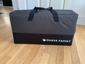 Guava Family Lotus Travel Crib